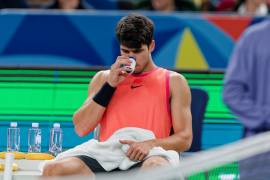 Carlos Alcaraz cayó ante el checo Tomas Machac en el Masters 1000 de Shanghái.