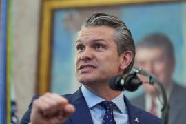 El secretario de Defensa, Pete Hegseth, pronuncia un discurso en el Despacho Oval de la Casa Blanca en Washington.
