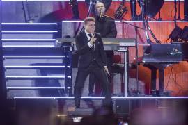 Impacto. Luis Miguel deleitó a sus fans en Saltillo sumando números para hacer que el cantante se quede con un récord mundial de su gira.