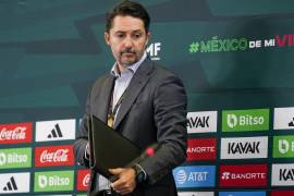 Yon de Luisa, presidente de la Federación Mexicana de Fútbol en una conferencia de prensa, luego que la selección nacional quedó eliminada del Mundial Qatar, el 1 de diciembre de 2022 (archivo).