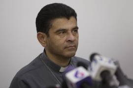 Monseñor Rolando Álvarez, obispo de Matagalpa, asiste a una conferencia de prensa en Managua, Nicaragua, el 3 de mayo de 2018.