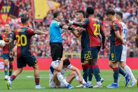 Johan Vásquez fue titular y jugó los 90 minutos en la derrota del Genoa ante Como dentro de la Jornada 34 de la Serie A.