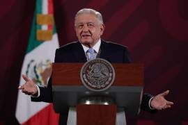 López Obrador también reiteró el llamado de evitar la politiquería en el evento masivo por cinco años de su triunfo porque, dijo, es para celebrar el inicio de la transformación que está por encima de cualquier interés personal.