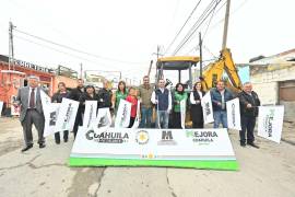 El alcalde Carlos Villarreal dio inicio a los trabajos de reposición de tubería para mejorar el suministro de agua en el sector El Pueblo.