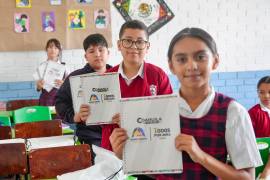 Con cuadernos y útiles, se busca fortalecer la formación académica de niñas, niños y jóvenes en Ramos Arizpe.