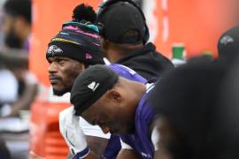 Lamar Jackson abandonó el duelo de Baltimore ante Tennessee por una lesión en el tobillo y se convirtió en una de las principales bajas de la accidentada Semana 4.