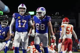 Josh Allen llevó a los Bills a triunfar ante unos Chiefs que iban invictos en la Temporada 2024, pero ahora no pudieron contra la defensa-ataque de Búfalo.