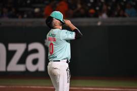 Manny Barreda abrió por Saraperos y permitió daño en la primera entrada.