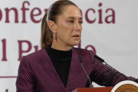 Claudia Sheinbaum confía en que la cancelación de rutas al AIFA se resolverá sin tintes políticos. Además, abordó temas de agricultura, empleo y la historia técnica detrás del nuevo aeropuerto en Santa Lucía.