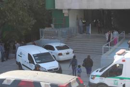 El carro subió hasta la explanada de la clínica dos, pero nada se pudo hacer por salvar la vida del pasajero.