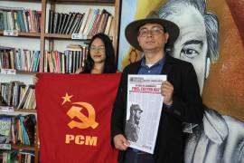 El noveno piso del edificio de la sede nacional de la CNTE alberga un área desde 2010, donde la camaradería comunista sostiene su lucha: la oficina central del Partido Comunista de México.