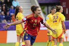 Alexia Putellas celebra uno de sus dos goles ante Bélgica, en un partido clave para asegurar el liderato del Grupo B.