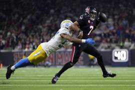 C.J. Stroud lanzó para 282 yardas y un pase de touchdown, liderando a los Texans a una victoria clave.