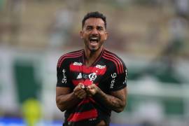 Flamengo derrotó 1-0 a Palmeiras en el estadio Monumental de Lima y alcanzó su cuarta Copa Libertadores, gracias a un cabezazo de Danilo a los 67 minutos.