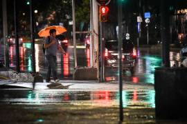 El Frente Frío número 43 se desplazará sobre el litoral del golfo de México, interaccionando con una vaguada en altura y con un canal de baja presión, originando lluvias fuertes a muy fuertes.