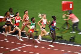 Las nuevas pautas buscan mostrar el atletismo femenino con dignidad y enfoque deportivo.