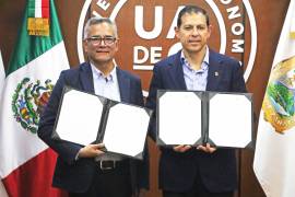 El convenio contempla la formación de talento especializado para la industria nacional de semiconductores y manufactura avanzada.