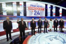 Candidatos presidenciales republicanos antes del primer debate presidencial republicano organizado por FOX News Channel el miércoles 23 de agosto de 2023 en Milwaukee.