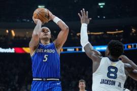 Paolo Banchero lideró la remontada del Orlando Magic en el triunfo 118-111 ante los Memphis Grizzlies en Berlín, en un juego histórico de la NBA en Alemania.