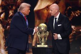 Gianni Infantino, presidente de la FIFA y miembro del COI, será analizado por el organismo olímpico tras su aparición en un acto encabezado por Donald Trump en Washington.