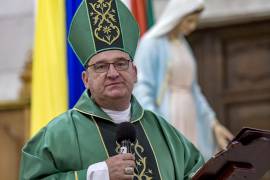 El obispo de Saltillo, Hilario González, anunció que todo el mes en los templos católicos se oficiarán misa para recolectar víveres para los damnificados del huracán “Otis”,