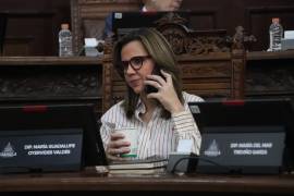 Las diputadas Guadalupe Oyervides (en la imagen), y Beatriz Fraustro explicaron el impacto de los nuevos criterios de la SCJN sobre las leyes de ingresos municipales en Coahuila.