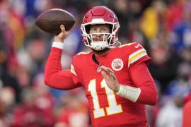 El entrenador Kevin O’Connell buscaba experiencia detrás de McCarthy tras un año complicado.