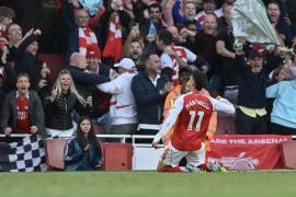 Martinelli celebró con euforia el tanto del empate, coronando la insistencia del Arsenal frente a un Manchester City que defendió con uñas y dientes hasta el último minuto.