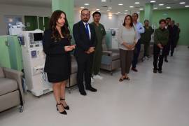 La especialista señaló que el trasplante renal debe considerarse una inversión, al permitir que muchos pacientes recuperen su vida productiva y reduzcan costos a largo plazo.