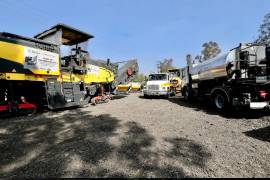 Coahuila recibirá un tren de pavimentación en diciembre de 2025 como parte del programa federal para modernizar carreteras.