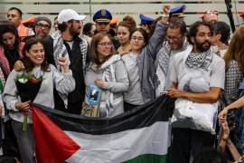 La SRE confirmó su arribo al AICM y la presidenta Claudia Sheinbaum anunció que el gobierno cubrirá todos los gastos de repatriación.