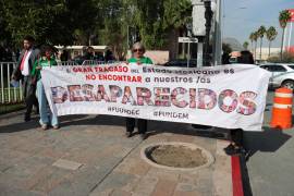 Madres buscadoras se manifestaron a las afueras del Congreso de Coahuila, y dijeron ser merecedoras de ser escuchadas.