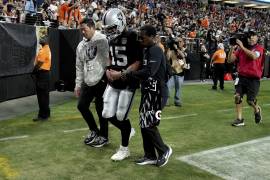 l quarterback de los Raiders de Las Vegas, Gardner Minshew, estará fuera el resto de la temporada tras sufrir una fractura de clavícula en el partido contra los Broncos de Denver.