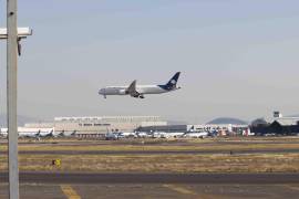 La Secretaría de Marina (Semar) alista la construcción de un centro de vigilancia en el Aeropuerto Internacional de la Ciudad de México (AICM); más de 3 mil cámaras de video estarán conectadas a inteligencia artificial.