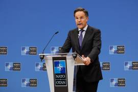 El Secretario General de la OTAN, Mark Rutte, habla durante una conferencia de prensa en una reunión de ministros de Defensa de la OTAN en la sede de la OTAN en Bruselas, el jueves 12 de febrero de 2026.