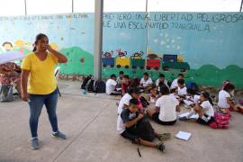 Vía. Los apoyos de alimentación y horario ampliado se mantendránmediante el programa La Escuela es Nuestra de la 4T.