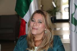 Claudia Esther Parra Saucedo durante su presentación como presidenta electa de AMPI Piedras Negras.