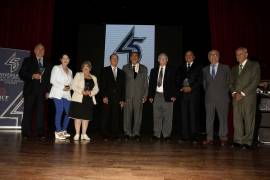 En la ceremonia se entregaron galardones a nueve miembros del Colegio de Contadores Públicos de Saltillo.