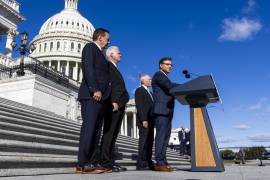 Mike Johnson, presidente de la Cámara de Representantes, dijo que los republicanos están “listos para cumplir” con el presidente electo Donald Trump después de su victoria electoral.