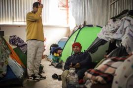 Migrantes en el albergue Movimiento Juventud 2000 en Tijuana. El alcalde Ismael Burgueño Ruiz, declaró una alerta de emergencia en la ciudad por la “preocupación” las amenazas de deportaciones masivas.