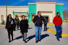 Autoridades estatales acompañaron al alcalde Tomás Gutérrez, en el reconocimiento del predio en que serán construidos los planteles educativos.