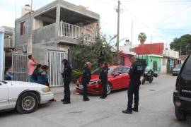 Autoridades acudieron al domicilio tras el llamado de los familiares.