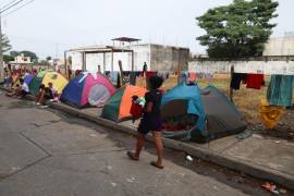 Legislador propone reformar la Ley de Migración y pide prioridad para connacionales | Foto: Cuartoscuro