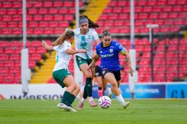 Ivonne González y Samantha Calvillo marcaron los goles con los que Santos Femenil derrotó a Gallos en La Corregidora.