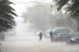 Se esperan fuertes lluvias, temperaturas bajo cero, vientos de hasta 80 km/h y oleaje de más de 2 metros, según el SMN.