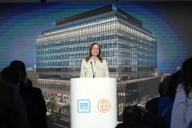 Mary Barra, CEO de General Motors, expresó que actualmente hay “incertidumbre” derivada por las políticas de la Administración de Donald Trump en materia comercial.