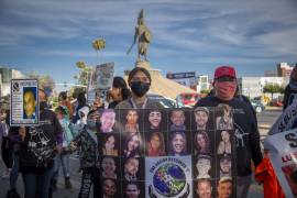 Madres de personas desaparecidos se manifestaron este 10 de mayo en Tijuana.
