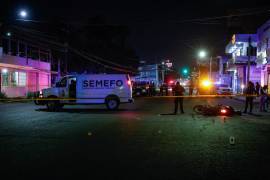 Un grupo interinstitucional de fuerzas federales y estatales, acudieron a verificar y encontraron un vehículo y un negocio siniestrados.