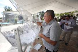 Gobierno estatal reconoce a contribuyentes con rifa de premios en todo Coahuila.