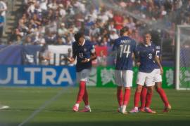 FIFA programó partidos en estadios climatizados para reducir el impacto de las altas temperaturas durante las fases decisivas del Mundial.